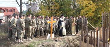 Binecuvântarea lucrărilor la noua biserică din Garnizoana Galaţi Binecuvântarea lucrărilor la noua biserică din Garnizoana Galaţi