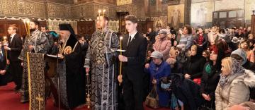 Canonul cel Mare în cea de-a patra zi de post la Catedrala Arhiepiscopală din Galaţi Canonul cel Mare în cea de-a patra zi de post la Catedrala Arhiepiscopală din Galaţi