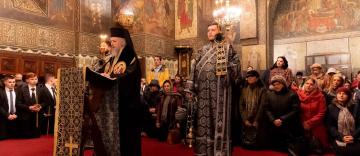 Slujba Canonului cel Mare la Catedrala Arhiepiscopală din Galaţi Slujba Canonului cel Mare la Catedrala Arhiepiscopală din Galaţi