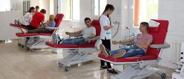 Îndemn stăruitor la donare de sânge Îndemn stăruitor la donare de sânge