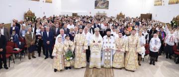 Vizita Înaltpreasfinţitului Părinte Arhiepiscop Casian în comunitatea românească din Coslada (Spania) Vizita Înaltpreasfinţitului Părinte Arhiepiscop Casian în comunitatea românească din Coslada (Spania)