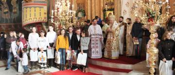 Hramul Catedralei „Naşterea Domnului“ din Brăila Hramul Catedralei „Naşterea Domnului“ din Brăila