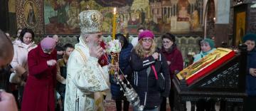 Slujire arhierească în a treia zi de Paşti la Catedrala arhiepiscopală din Galaţi