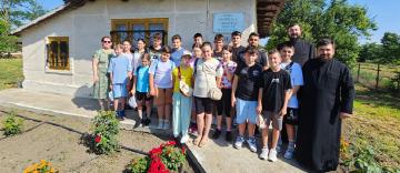Excursie pentru 18 copii din Parohia brăileană „Sf. Ioan Botezătorul“ Excursie pentru 18 copii din Parohia brăileană „Sf. Ioan Botezătorul“