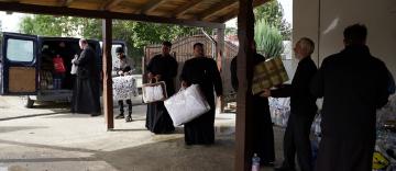 Arhiepiscopia Romanului şi Bacăului a trimis ajutoare în zona sinistrată