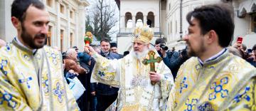 Programul Sărbătorii Botezului Domnului la Catedrala Patriarhală Programul Sărbătorii Botezului Domnului la Catedrala Patriarhală