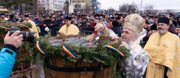 Praznicul Botezului Domnului în Arhiepiscopia Dunării de Jos Praznicul Botezului Domnului în Arhiepiscopia Dunării de Jos