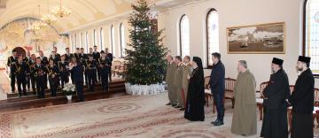 Colindători la Reşedinţa arhiepiscopală din Galaţi Colindători la Reşedinţa arhiepiscopală din Galaţi