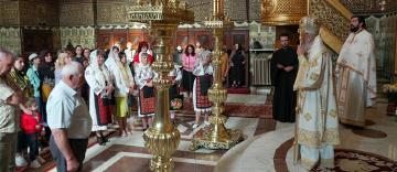 Slujire arhierească la Catedrala Arhiepiscopală din Galaţi Slujire arhierească la Catedrala Arhiepiscopală din Galaţi
