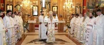 Hramul Catedralei „Naşterea Domnului“ din Brăila Hramul Catedralei „Naşterea Domnului“ din Brăila