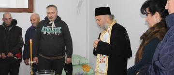 O peșteră a Betleemului s-a deschis la Galați O peșteră a Betleemului s-a deschis la Galați