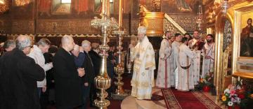 Praznicul Naşterii Domnului la Catedrala Arhiepiscopală din Galaţi Praznicul Naşterii Domnului la Catedrala Arhiepiscopală din Galaţi
