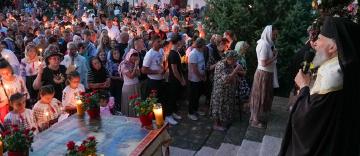 Prohodul Maicii Domnului la Mănăstirea Adam Prohodul Maicii Domnului la Mănăstirea Adam