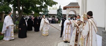 Înaltpreasfinţitul Părinte Casian a sfinţit biserica Mănăstirii „Naşterea Maicii Domnului“ – Cudalbi Înaltpreasfinţitul Părinte Casian a sfinţit biserica Mănăstirii „Naşterea Maicii Domnului“ – Cudalbi