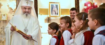 Patriarhul, mesaj la începerea școlii: Educaţia este prioritatea fundamentală a oricărei societăţi care doreşte dezvoltarea Patriarhul, mesaj la începerea școlii: Educaţia este prioritatea fundamentală a oricărei societăţi care doreşte dezvoltarea