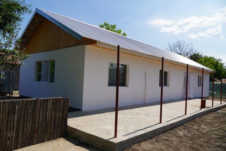 ADJ03024