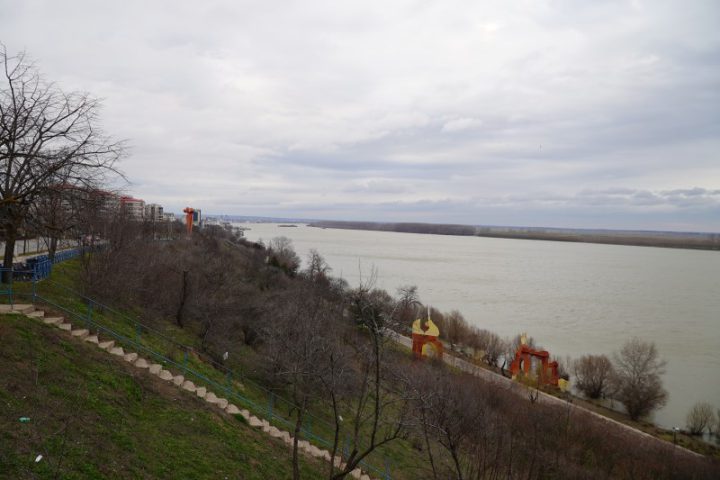 ADJ08390