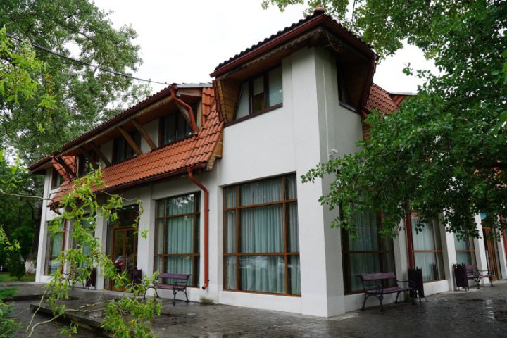 ADJ00529