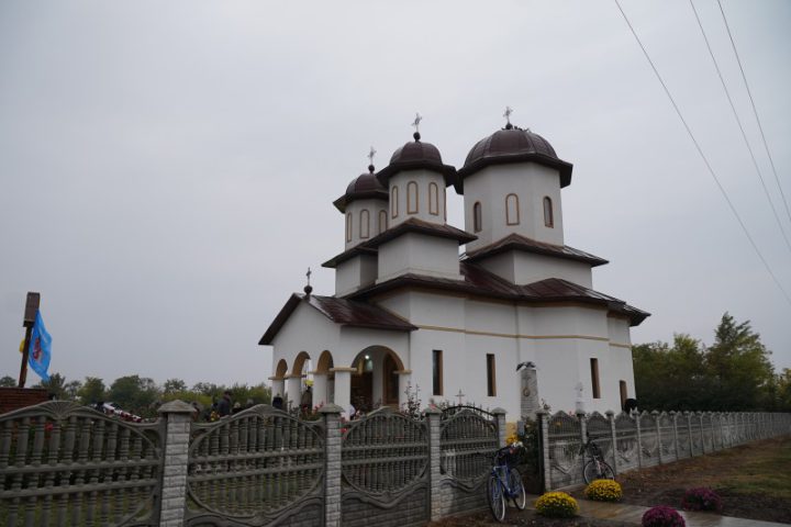 ADJ04309