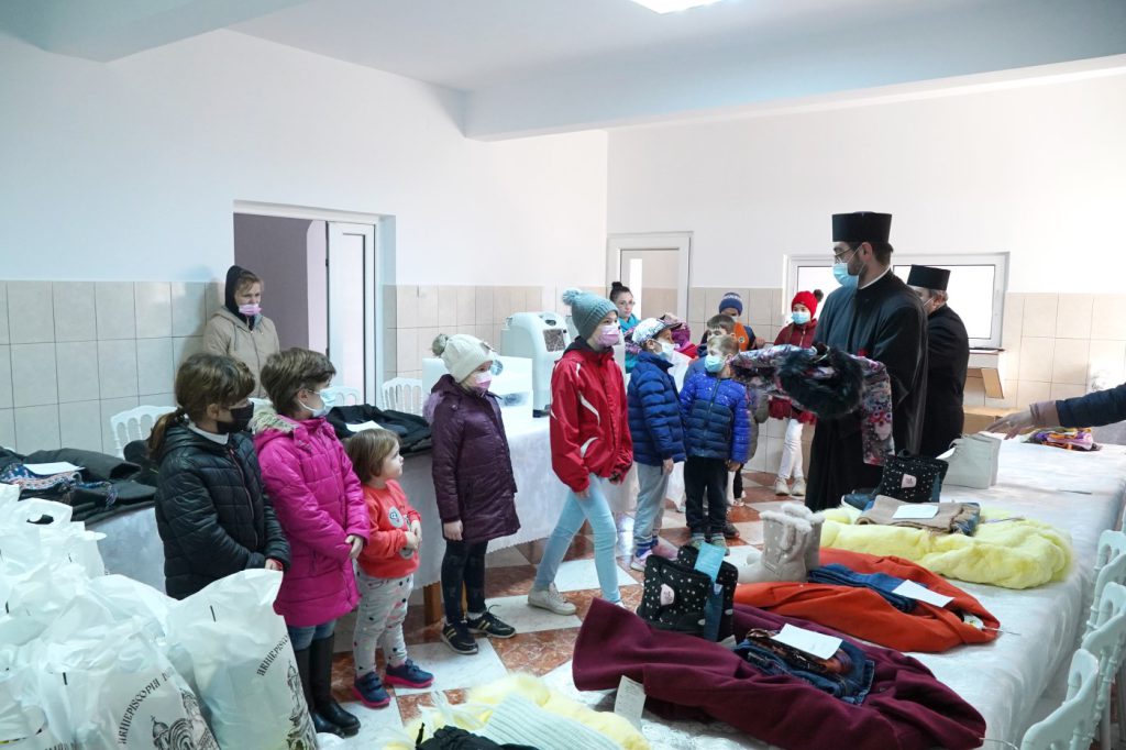 ADJ05840