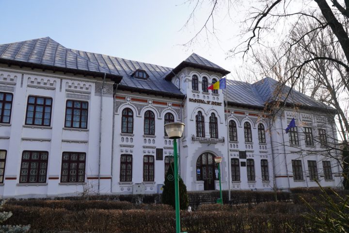 ADJ06980