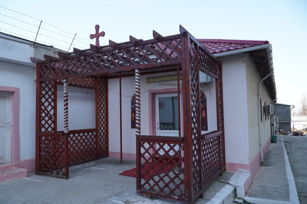 ADJ07051