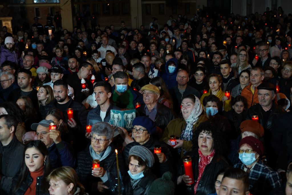 ADJ09936