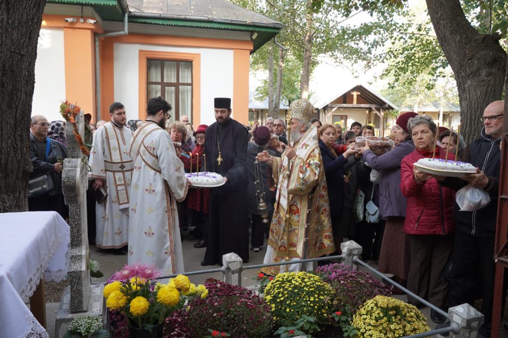 ADJ08716