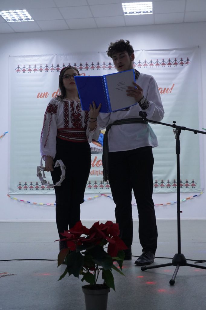 ADJ03035